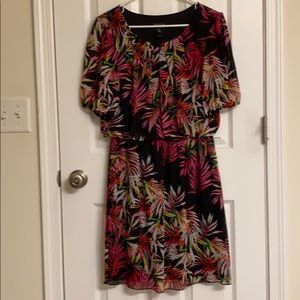 Enfocus Studio Red Pink Floral Dress Slimming Silhouette Polyester Size 12